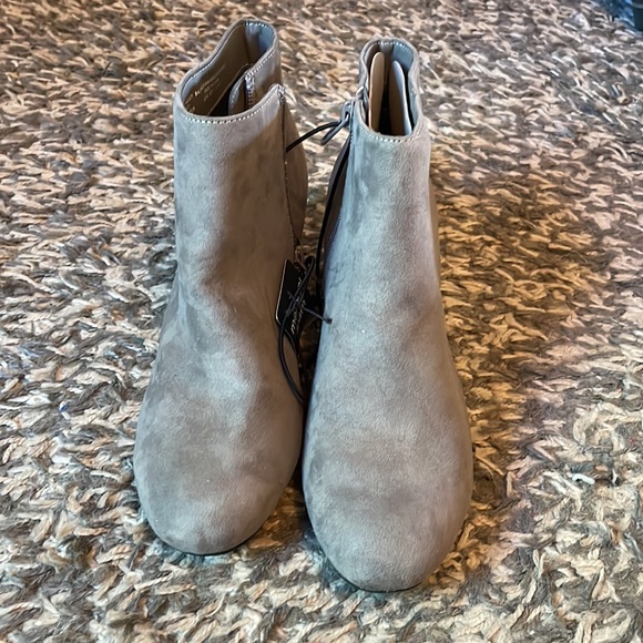 Arizona memory foam booties NWT - Picture 2 of 4